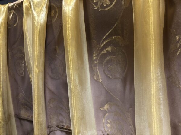 Κουρτίνα μέτρου οργάντζα χρυσό με καφέ λωρίδες ταφτά